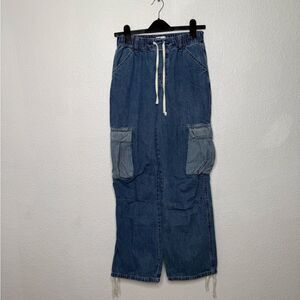 Woman’s SO Blue Denim Cargo Pants Size XS